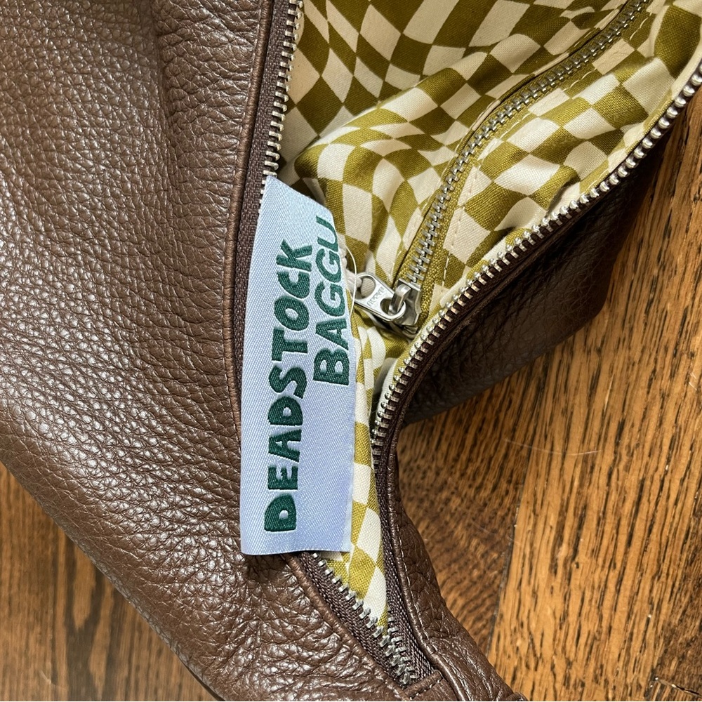 BAGGU Deadstock brown leather medium crescent bag